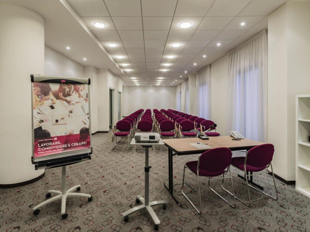 https://www.accorhotels.com/5141