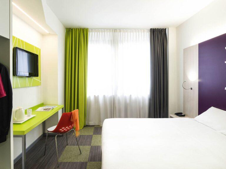 http://www.accorhotels.com/8301
