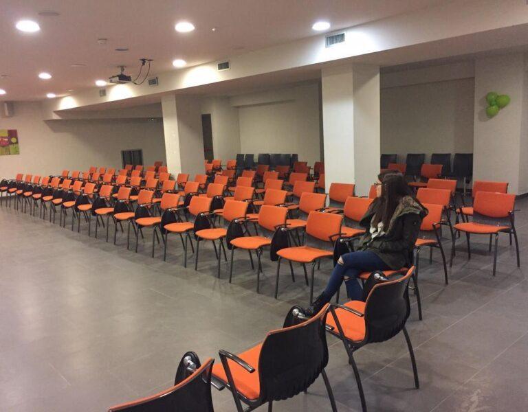 ibis-styles-varese-1lieu1salle-meetings.jpg