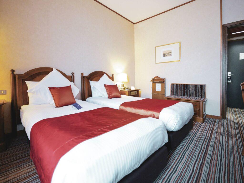 https://www.accorhotels.com/1310