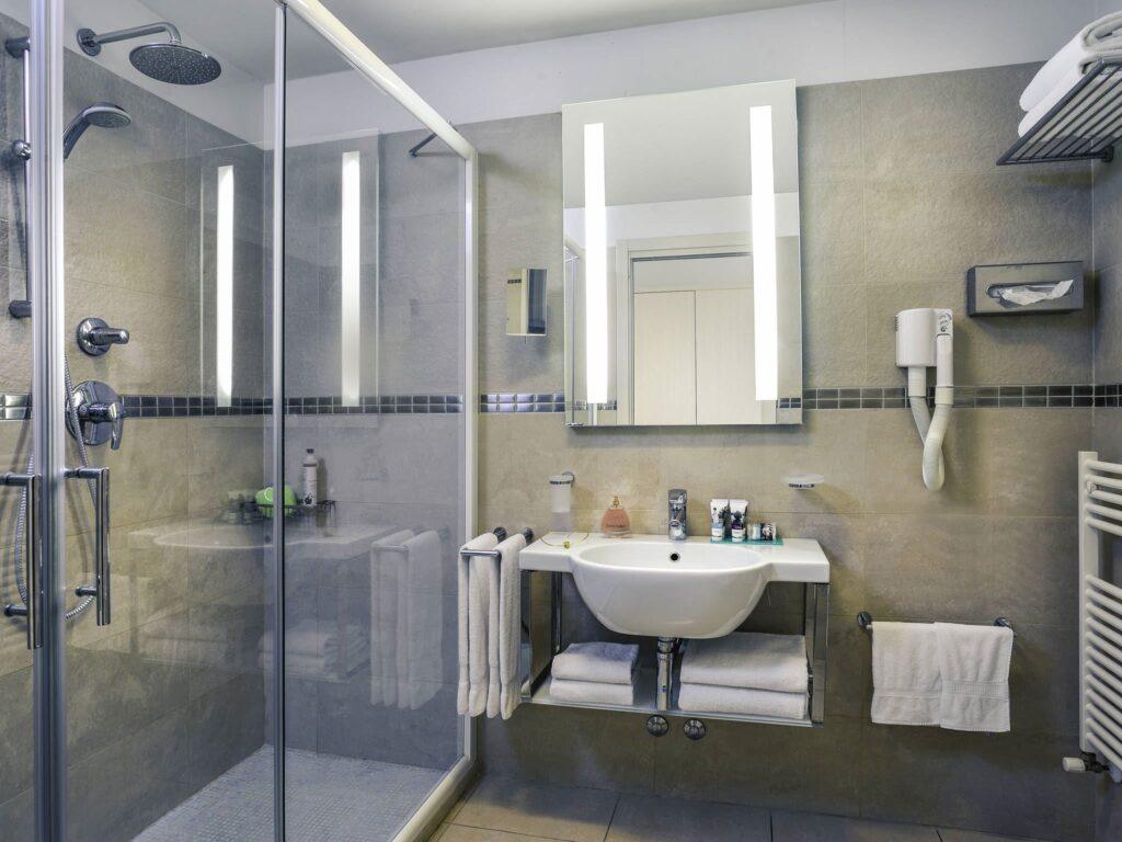 http://www.accorhotels.com/8018