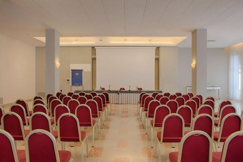 nh-ancona-1lieu1salle-conferences.jpg