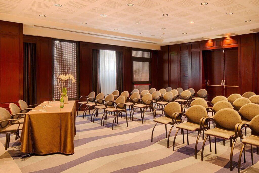 nh-collection-genova-marina-1lieu1salle-meetings.jpg