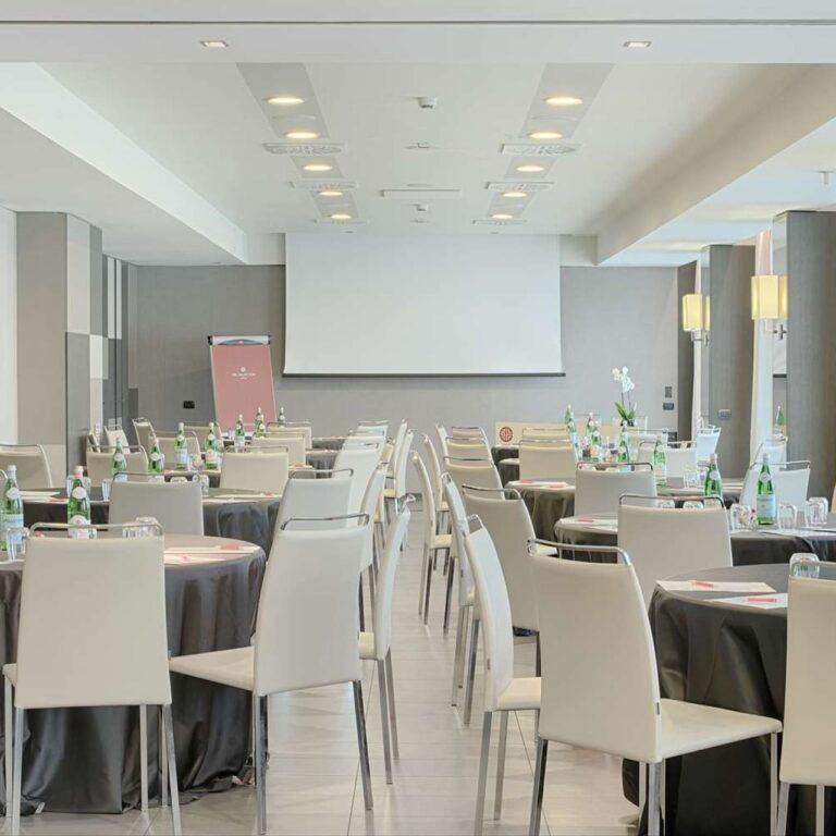 nh-collection-milano-president-1lieu1salle-seminaires.jpg