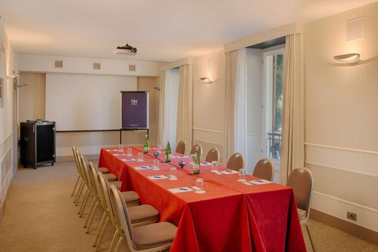 nh-genova-centro-1lieu1salle-conferences.jpg