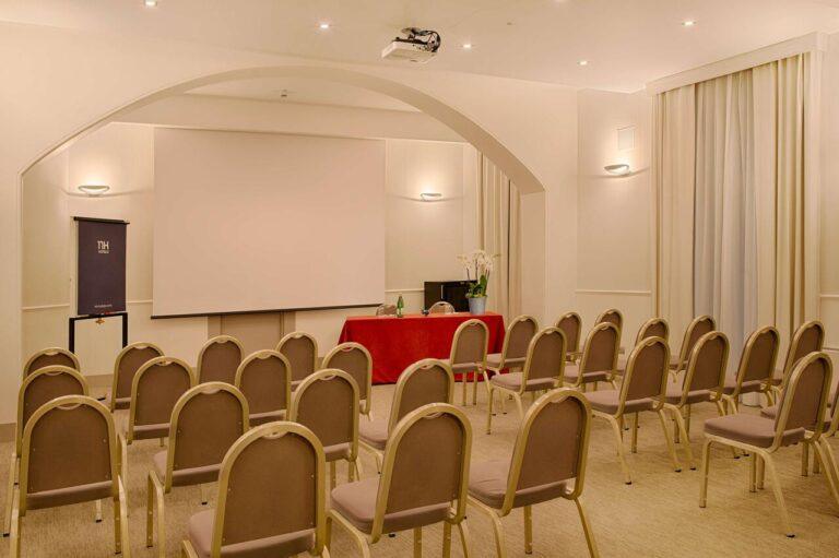 nh-genova-centro-1lieu1salle-meetings.jpg
