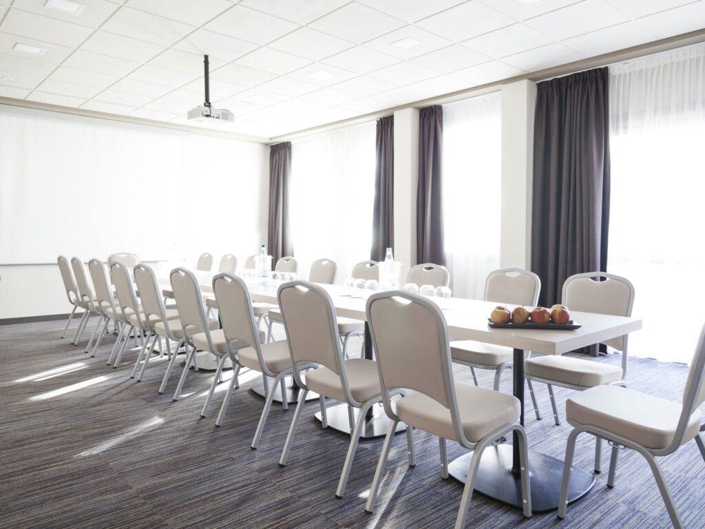 http://www.accorhotels.com/A0Z4