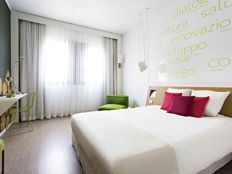 http://www.accorhotels.com/1140