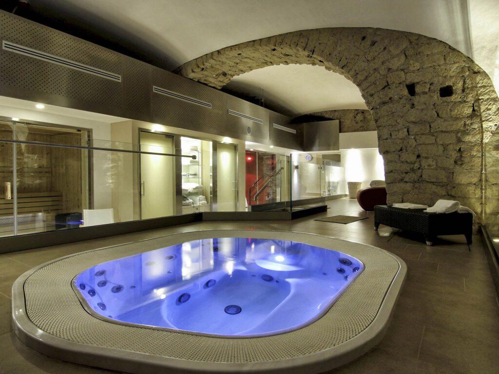 http://www.accorhotels.com/5565