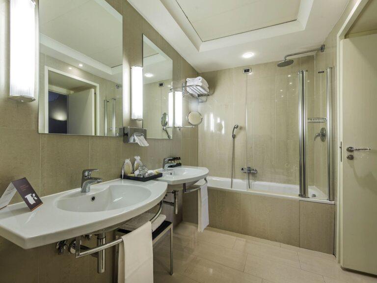 http://www.accorhotels.com/5565
