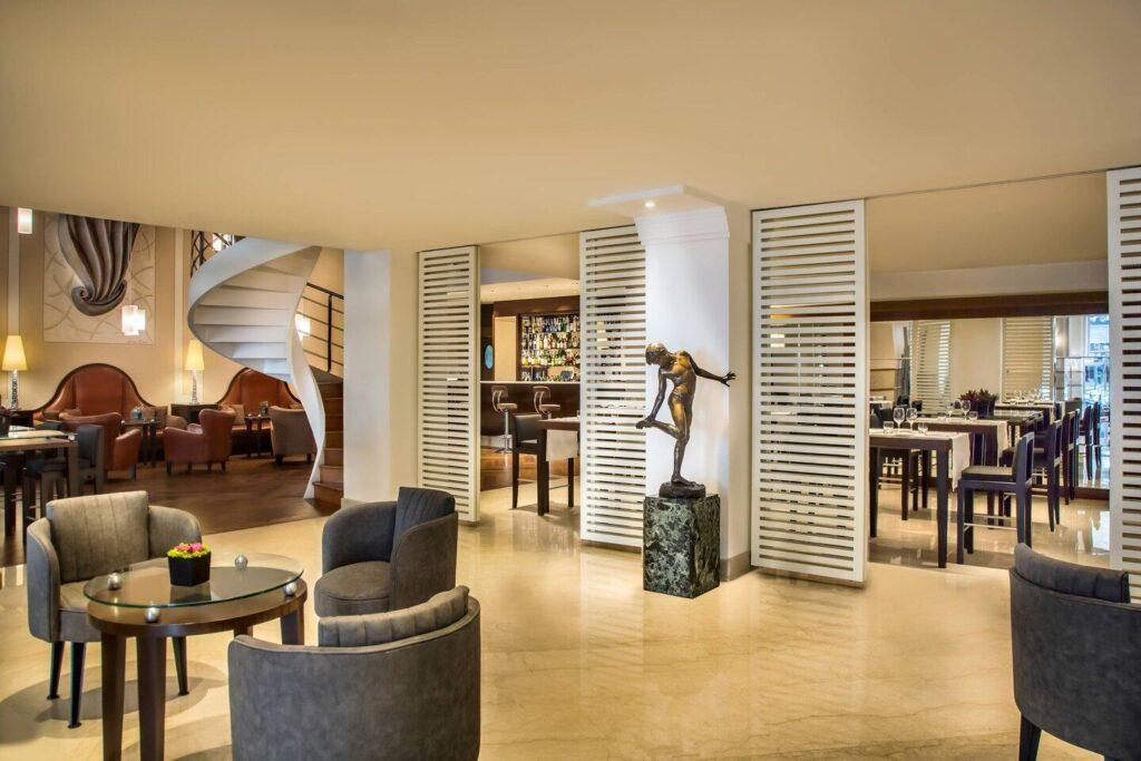 renaissance-naples-mediterraneo-1lieu1salle-conferences.jpg