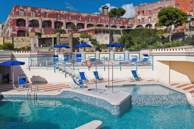 royal-continental-hotel-naples-1lieu1salle-evenements.jpg