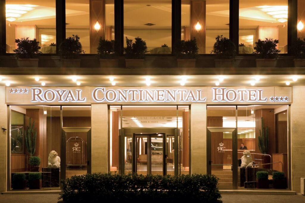 royal-continental-hotel-naples-1lieu1salle-event.jpg