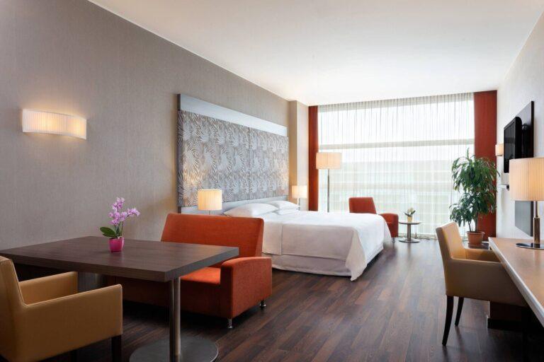 sheraton-milan-malpensa-1lieu1salle-reunions.jpg