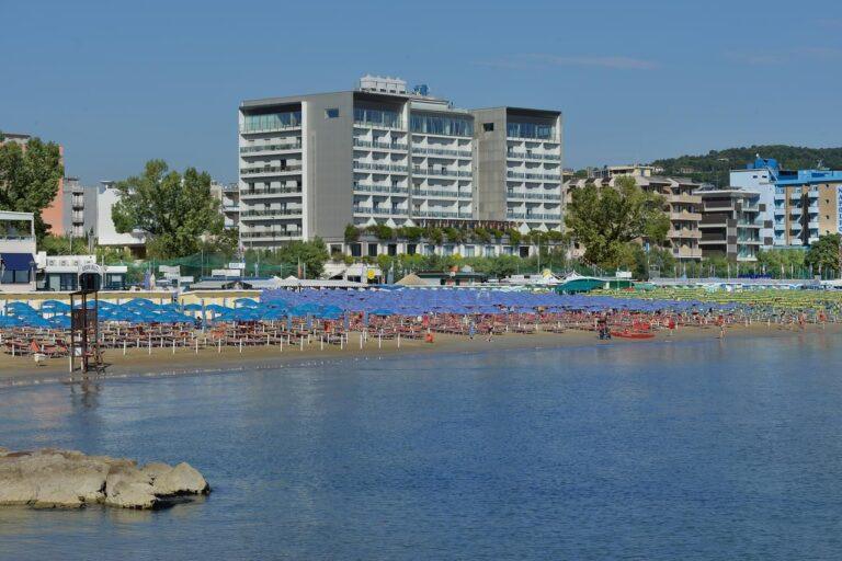 uappala-hotel-cruiser-1lieu1salle-event.jpg