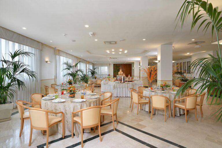 uappala-hotel-cruiser-1lieu1salle-meeting.jpg