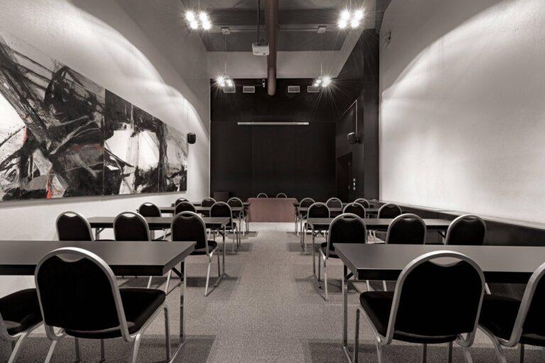 ac-hotel-torino-1lieu1salle-conferences.jpg