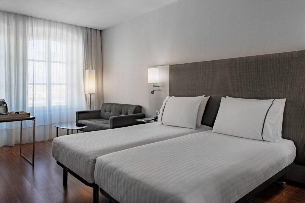 ac-hotel-torino-1lieu1salle-evenements.jpg