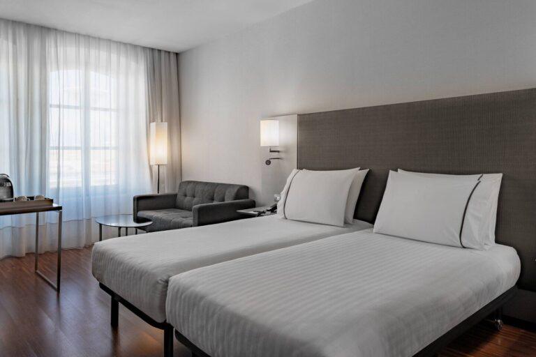 ac-hotel-torino-1lieu1salle-evenements.jpg