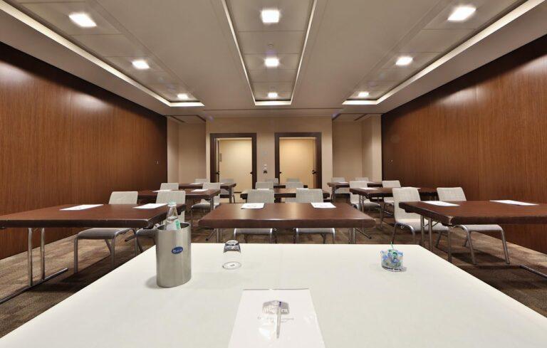 bw-goldenmile-milan-1lieu1salle-reunions.jpg