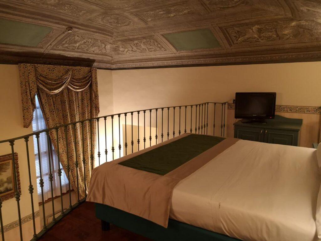 bw-hotel-genio-1lieu1salle-reunions.jpg