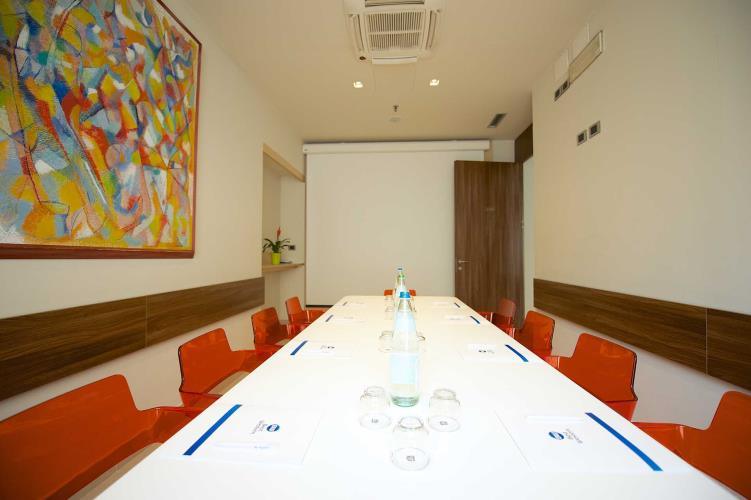 bw-hotel-luxor-1lieu1salle-conferences.jpg