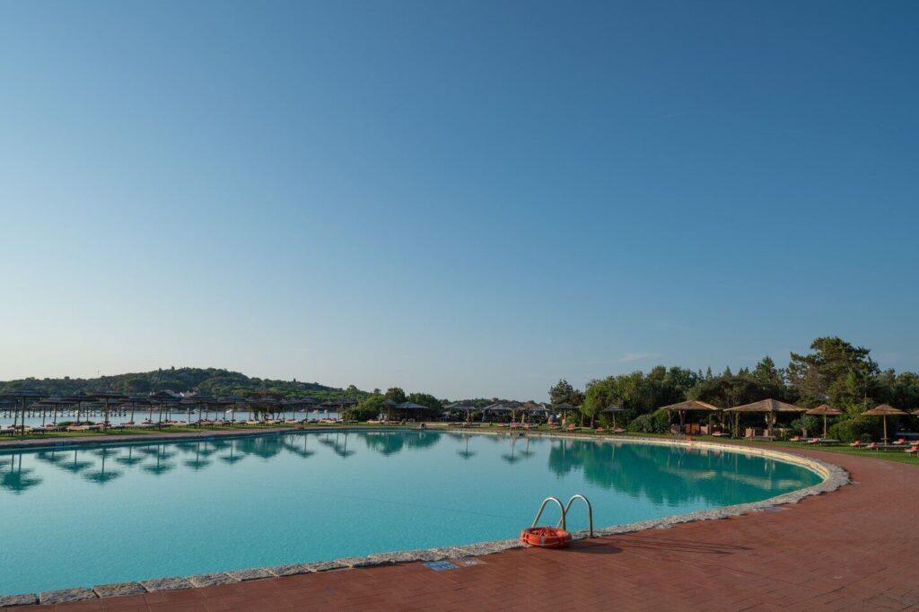 cala-di-volpe-1lieu1salle-congres.jpg