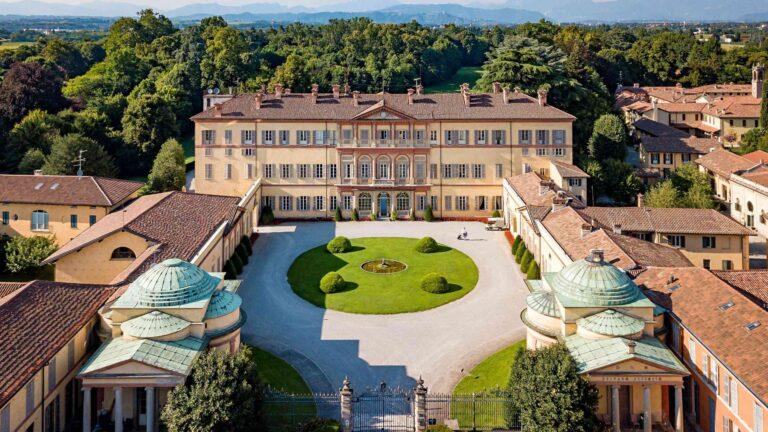chateauform-villa-gallarati-scotti-1lieu1salle-event-scaled-1.jpg