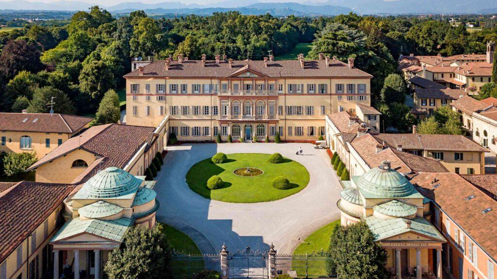 chateauform-villa-gallarati-scotti-1lieu1salle-event-scaled-1.jpg