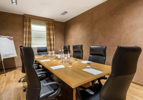 crowne-plaza-milan-malpensa-1lieu1salle-seminaires.jpg