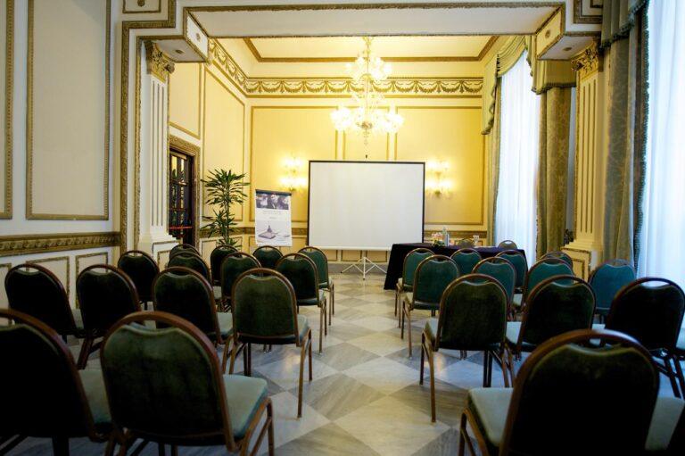 excelsior-palace-palermo-1lieu1salle-reunion.jpg