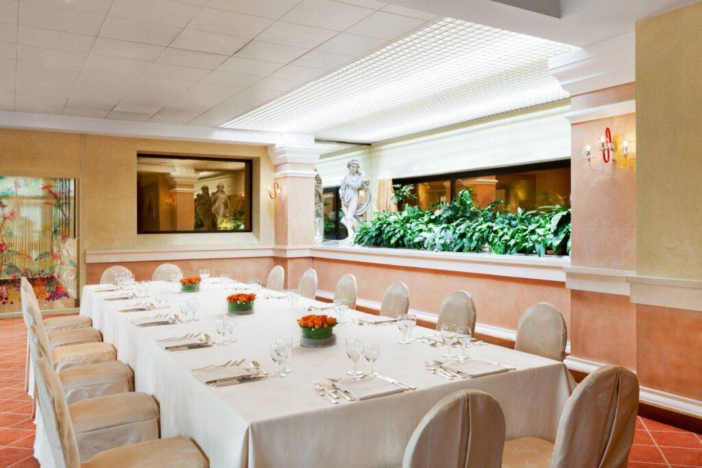 four-points-sheraton-padova-1lieu1salle-meetings.jpg