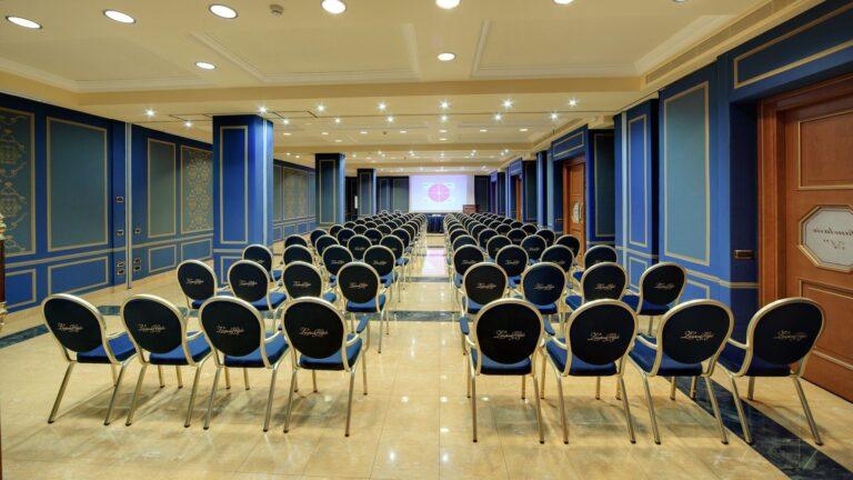 grand-hotel-dino-1lieu1salle-event.jpg