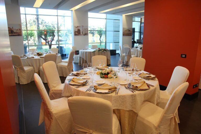 hilton-garden-inn-lecce-1lieu1salle-congres.jpg