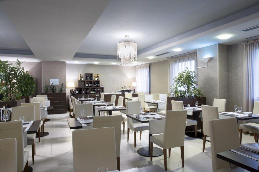 hilton-garden-inn-malpensa-1lieu1salle-seminaires.jpg