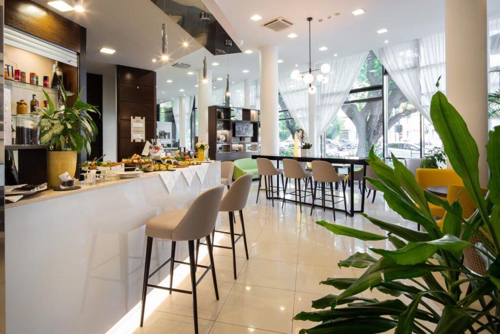 holiday-inn-turin-corso-francia-1lieu1salle-conference.jpg