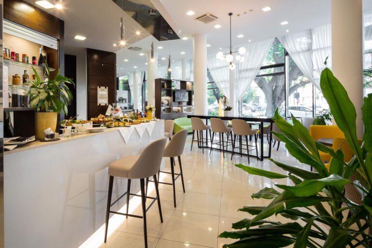 holiday-inn-turin-corso-francia-1lieu1salle-conference.jpg