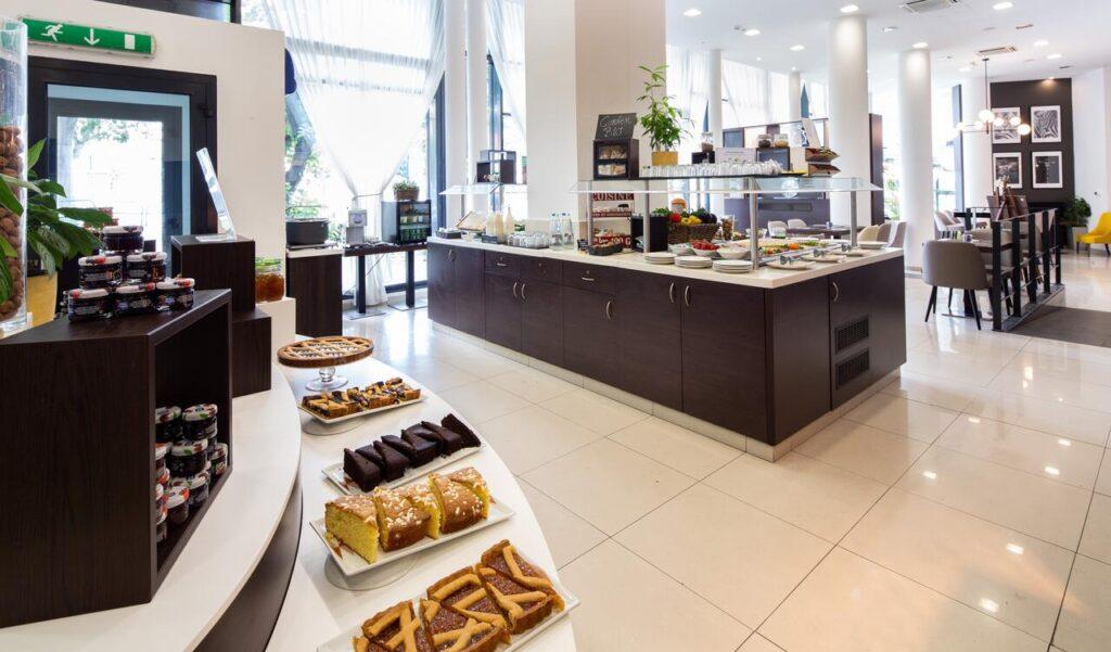 holiday-inn-turin-corso-francia-1lieu1salle-meeting.jpg