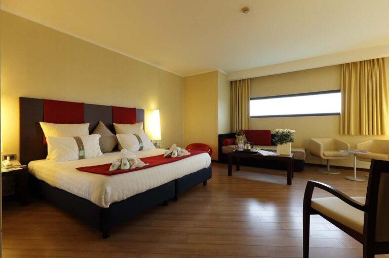 holiday-inn-turin-corso-francia-1lieu1salle-reunion.jpg