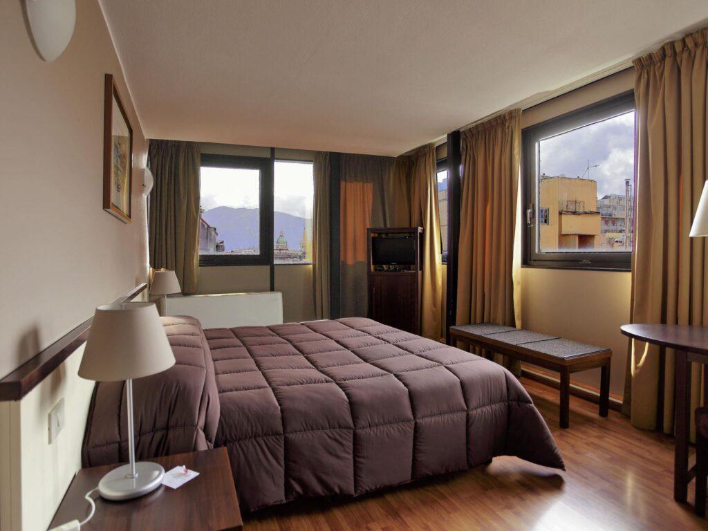 https://www.accorhotels.com/B2H7