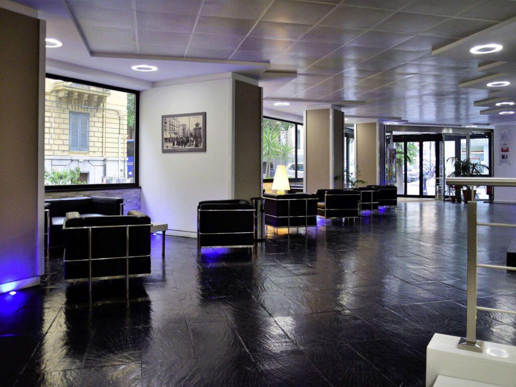 https://www.accorhotels.com/B2H7