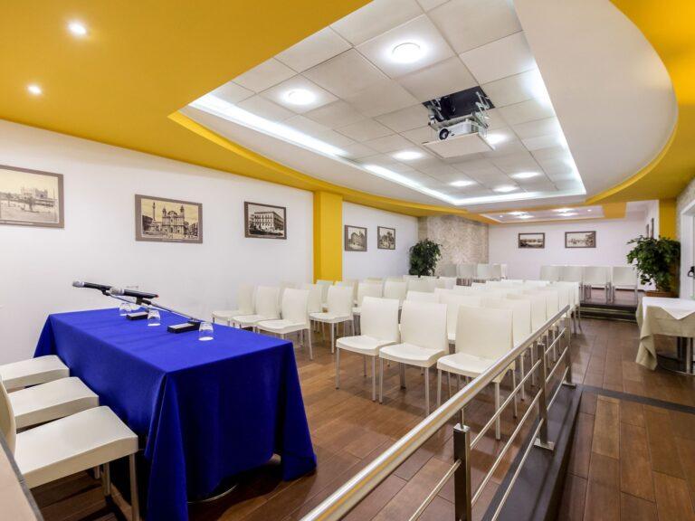 https://www.accorhotels.com/B2H7
