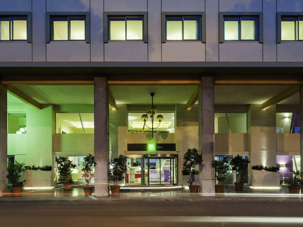 http://www.accorhotels.com/9132