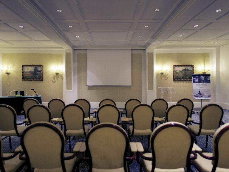 http://www.accorhotels.com/9801