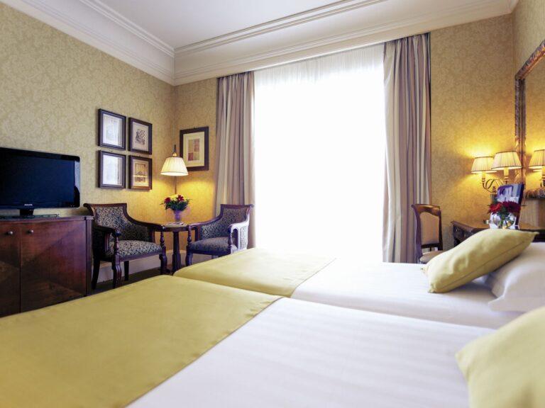 https://www.accorhotels.com/9801