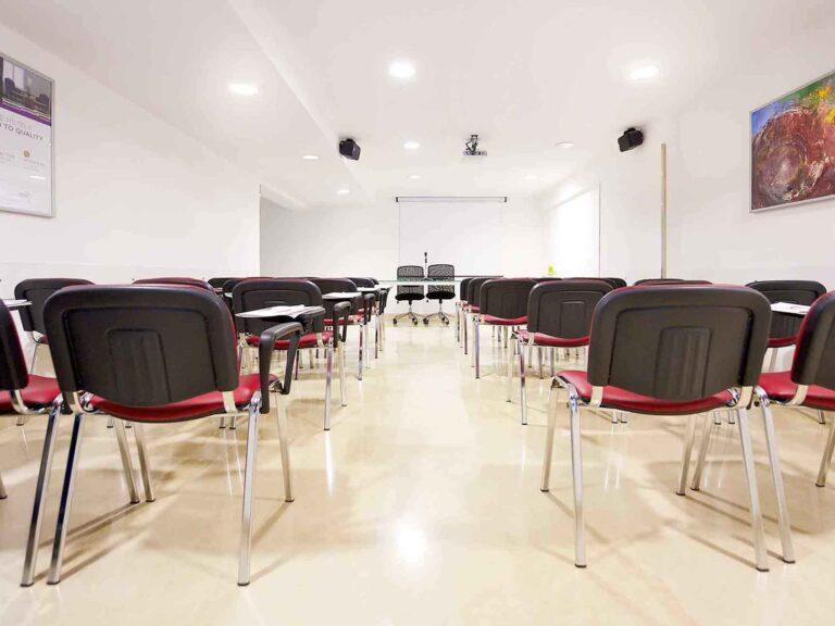 mercure-palermo-centro-1lieu1salle-seminaires.jpg