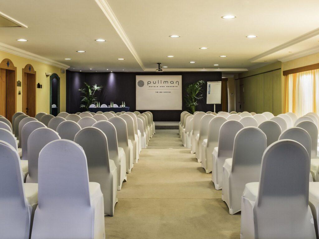 https://www.accorhotels.com/3040