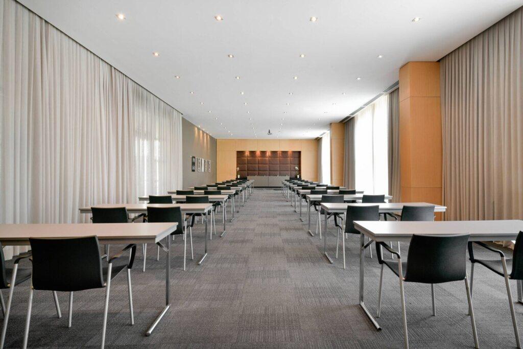 ac-hotel-firenze-1lieu1salle-meetings.jpg