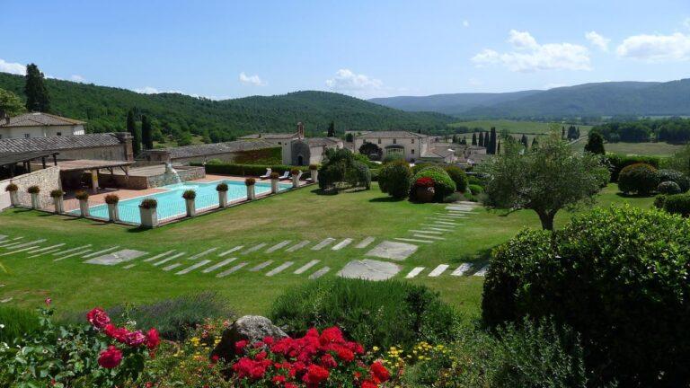 bagnaia-golf-resort-siena-1lieu1salle-seminaires.jpg