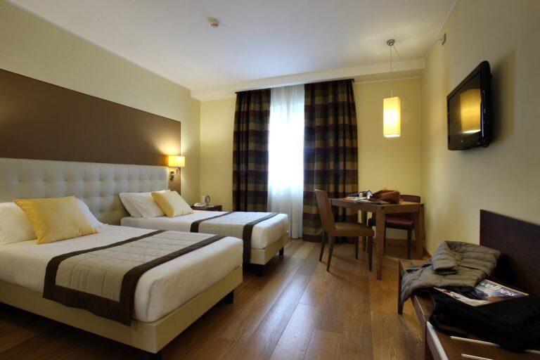 bw-grand-hotel-guinigi-1lieu1salle-evenements.jpg